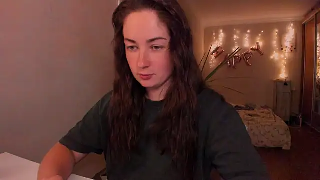 cClandesTina's Live XXX Chat