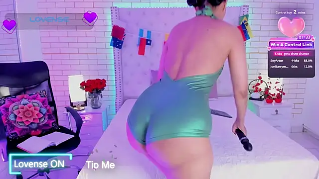 Coco_Balenciaga_ Webcam-Show