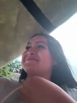 Pretty_Isadoraのウェブカメラショー