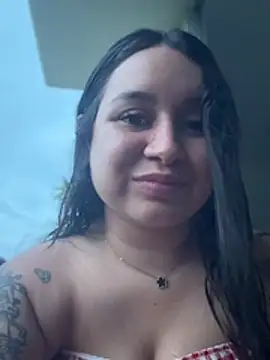 Pretty_Isadora's Live Chat Room