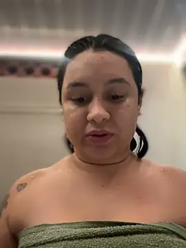 Pretty_Isadora লাইভ XXX চ্যাট