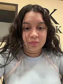Pretty_Isadora's Webcam Show