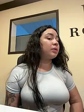 Pretty_Isadora Webcam show