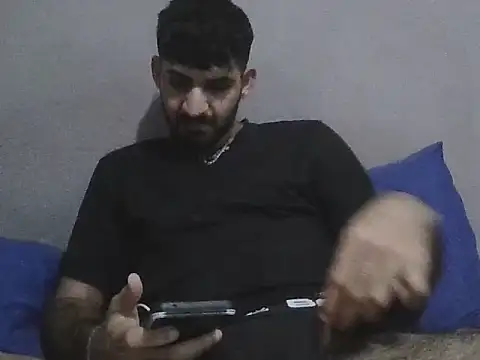 Youngwild05 Show Webcam