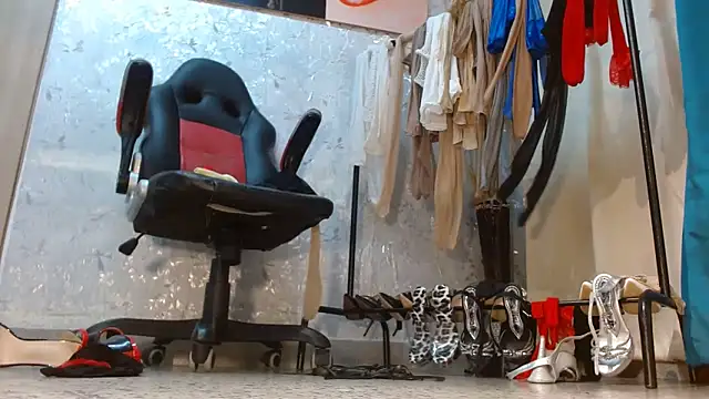 Samantabrown_ Adlı Modelin Web Kamerası Şovu