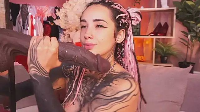 הופעת וובקאם של EvaCanton