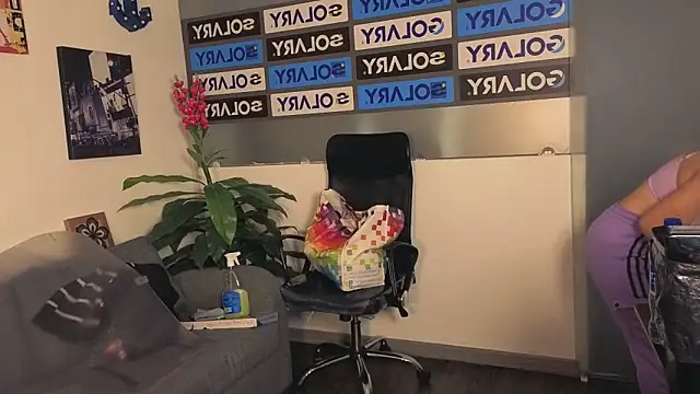 غرفة دردشة Amy_hoy69 المباشرة