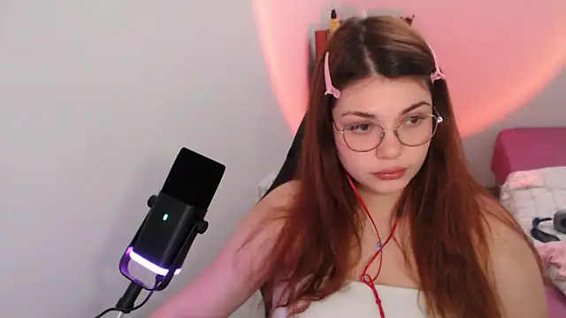 helengilmorn Webbikameraesitys