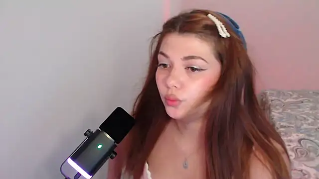helengilmor webcam show