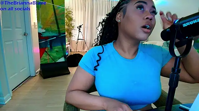 BriannaBrave's Webcam Show