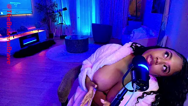 BriannaBrave's Webcam Show