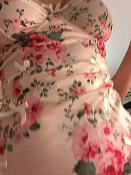 Haze24Red webcam show