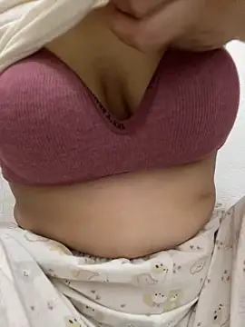 Milk_Mom99's Webcam Show