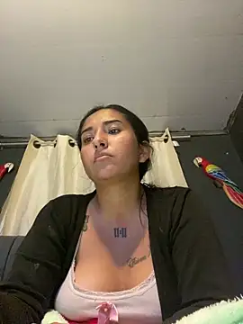 luna_asss Chat XXX in diretta