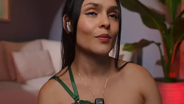 Živý XXX chat Danna-Saenz
