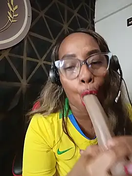 AmbarthSmiith2 Show Webcam