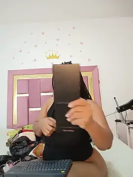 AmbarthSmiith2's Webcam Show