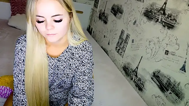lovely-eyes' Live XXX Chat