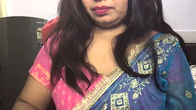 Rasili_rasmi1286's Webcam Show