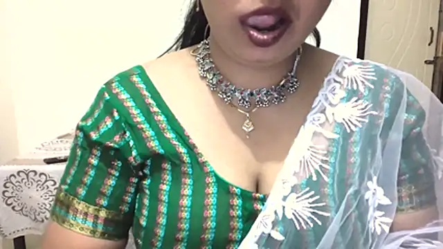 Sexy_Monalisa19's Live XXX Chat