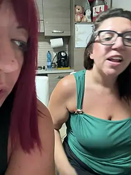 Show de SinfulMarkedQueens na webcam