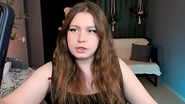 FioraMarmoris' Live XXX Chat