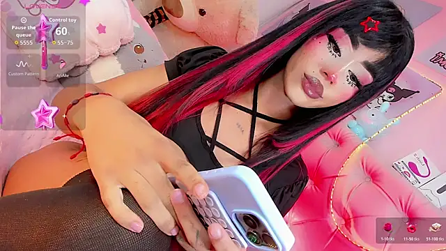 Cute_Roxxy 网络视讯表演