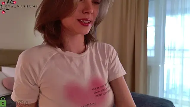 Eva_Natsumi's Webcam Show