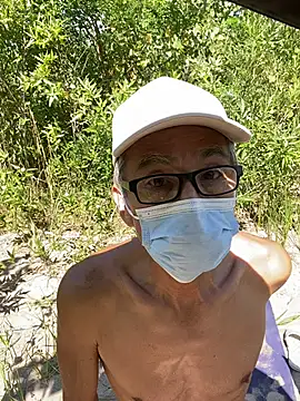 benben404 Show in webcam