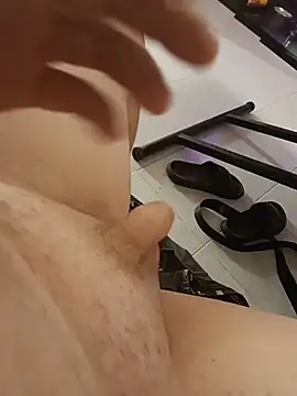 AmybabenThomas Show Webcam