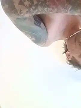 AmybabenThomas Live XXX Chat