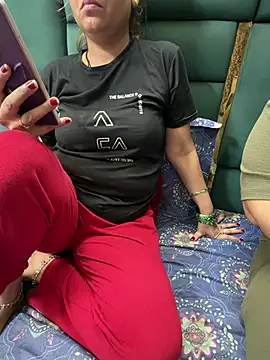 Punjabi_coupless: διαδικτυακό σόου στην κάμερα