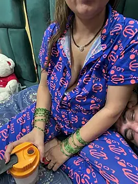 Show modela Punjabi_coupless na web-kameri