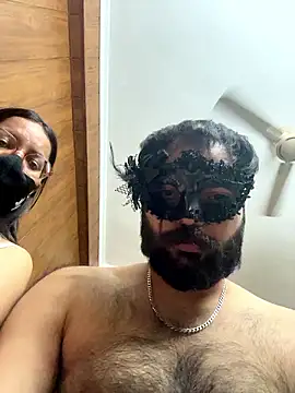Show de webcam de MirzaSahibaLive