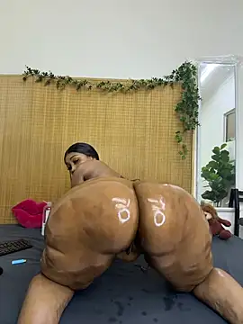 AddictiveMassiveBooty Webcam-Show