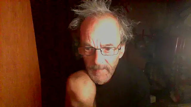 nice6incs Show in webcam