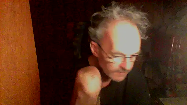 nice6incs Show in webcam