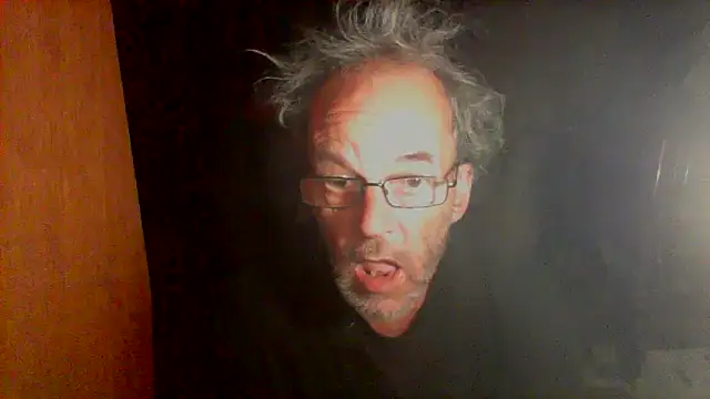 nice6incs Show in webcam