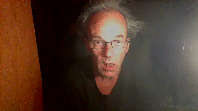 nice6incs Show in webcam
