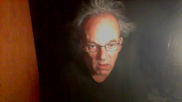 nice6incs Show in webcam