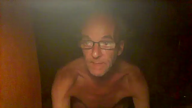 nice6incs Show in webcam