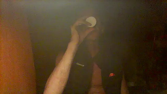 nice6incs Show in webcam