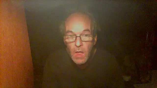 nice6incs Show in webcam