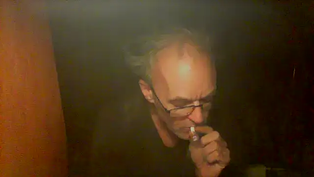 nice6incs Show in webcam