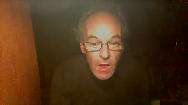 nice6incs Show in webcam