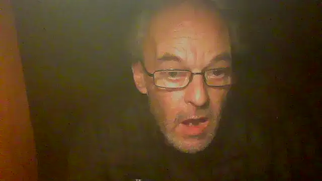 nice6incs Show in webcam