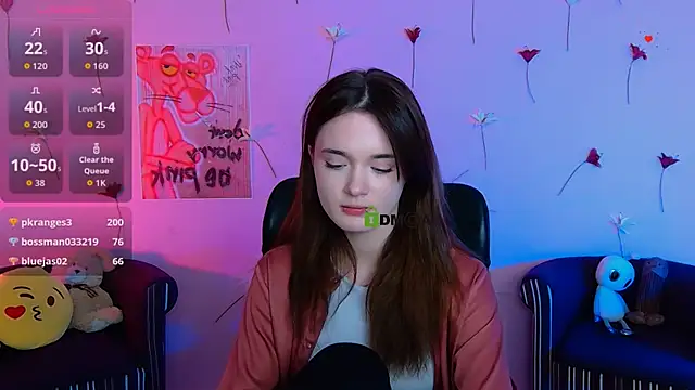 liana_kisses élő XXX-chatje