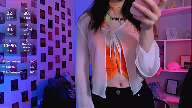 liana_kisses' Live XXX Chat