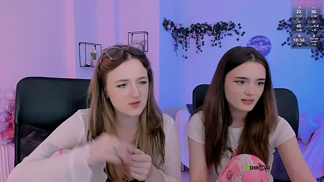 Вебкам-шоу liana_kisses