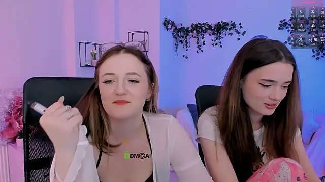 عرض كام liana_kisses